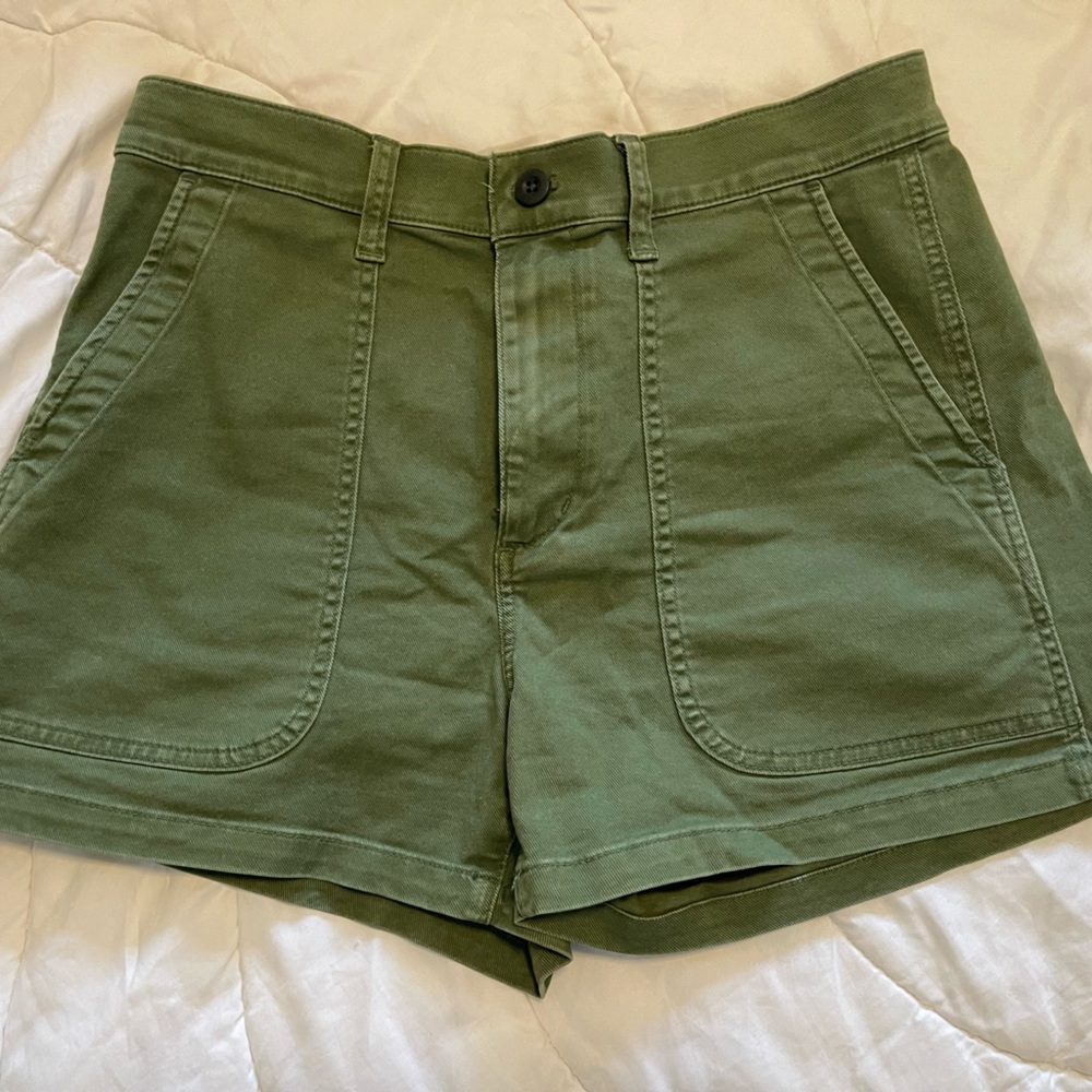 Madewell NWT Olive Green Emmett Shorts